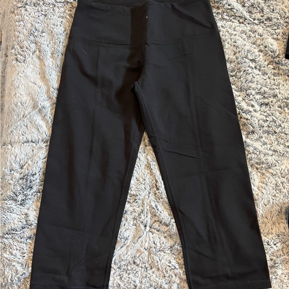 Kirkland capris - Picture 1 of 4